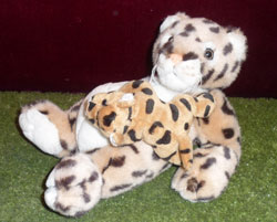 23009 PELUCHE LEOPARDO TROTAMUNDOS AMIGO