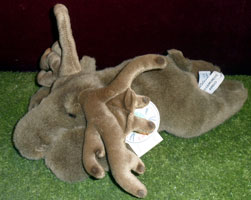 24117 PELUCHE RENO TROTAMUNDOS